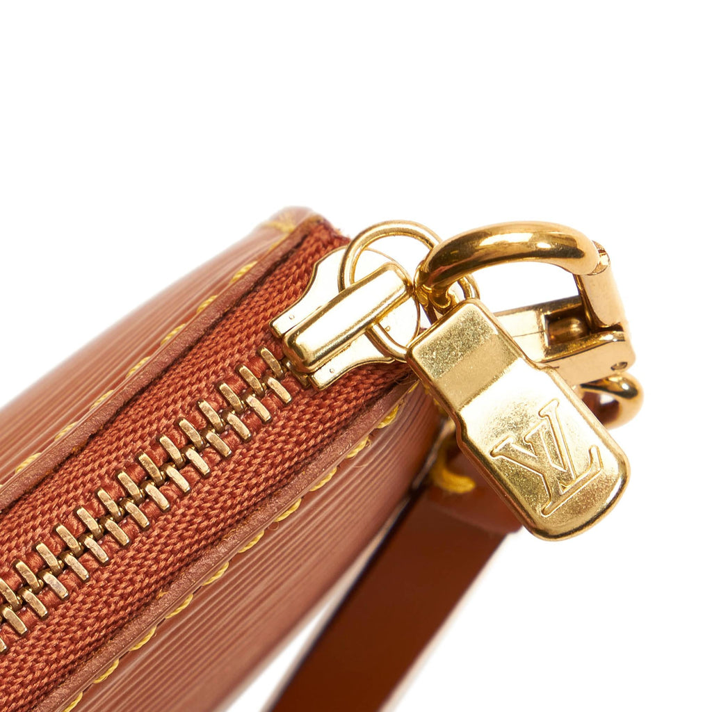 Louis Vuitton Epi Pochette Accessoires (SHG-30283)