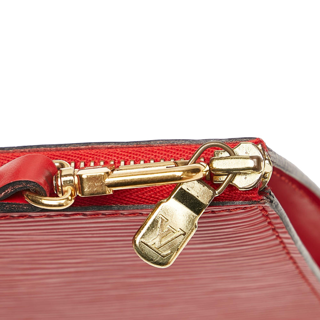 Louis Vuitton Epi Pochette Accessoires (SHG-34877)