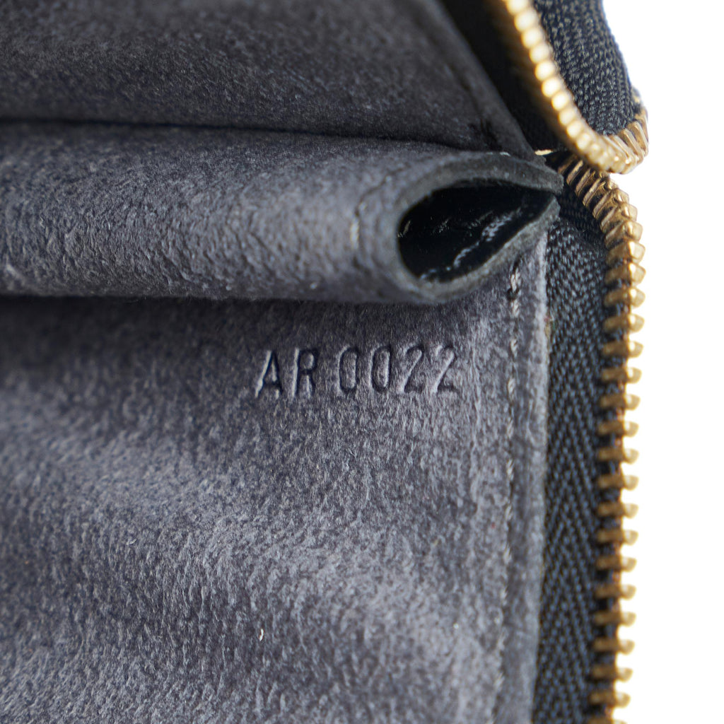 Louis Vuitton Epi Pochette Accessoires (SHG-xbxLFH)