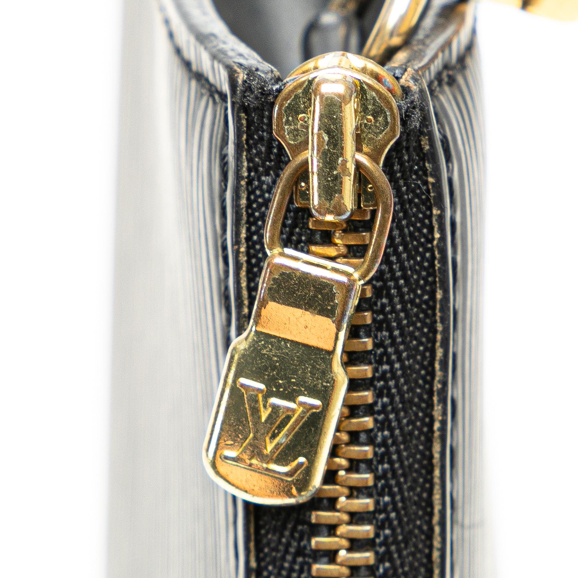 Louis Vuitton Epi Pochette Accessoires (SHG-P4ycV6)