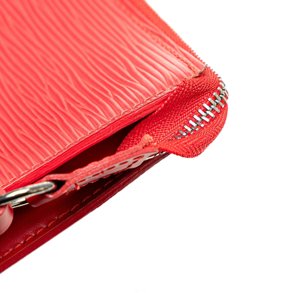 Louis Vuitton Epi Pochette Accessoires (SHG-JwiHK0)