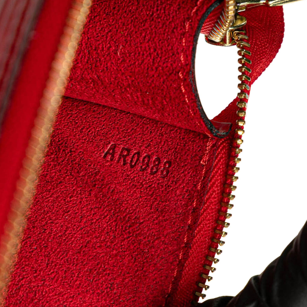 Louis Vuitton Epi Pochette Accessoires