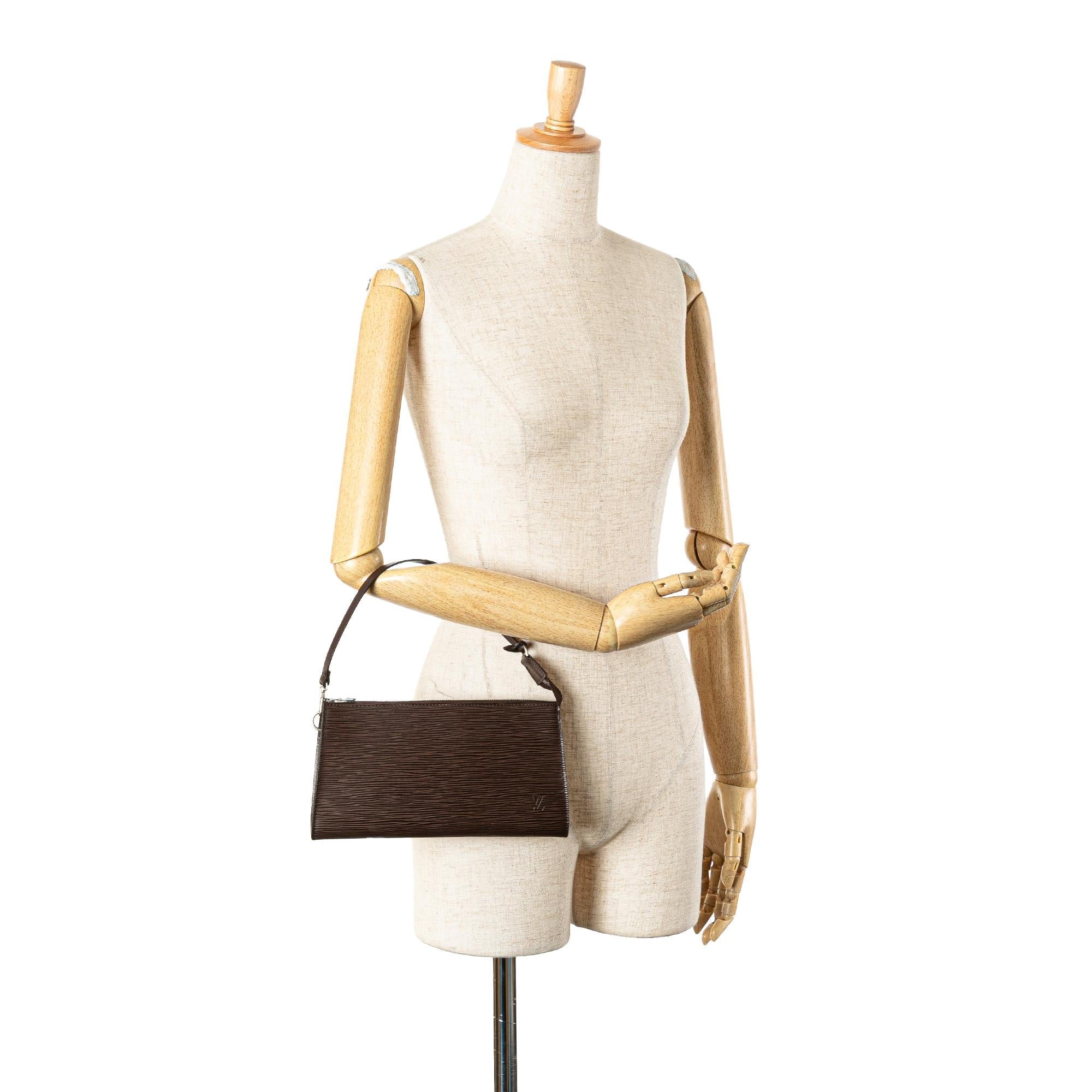 Louis Vuitton Epi Pochette Accessoires