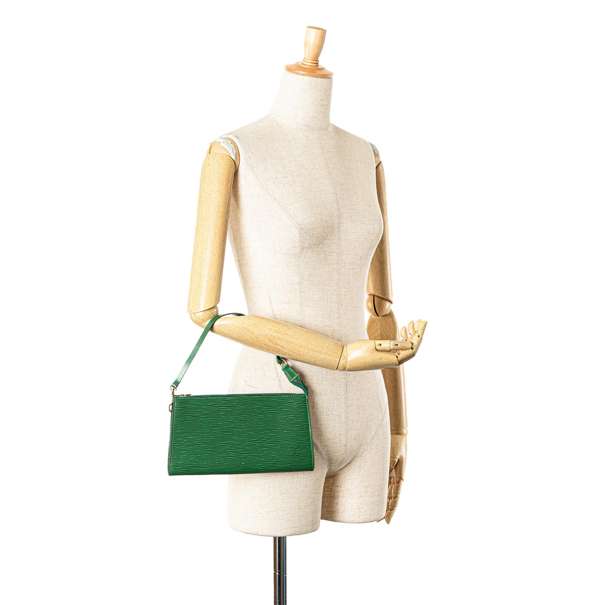 Louis Vuitton Epi Pochette Accessoires