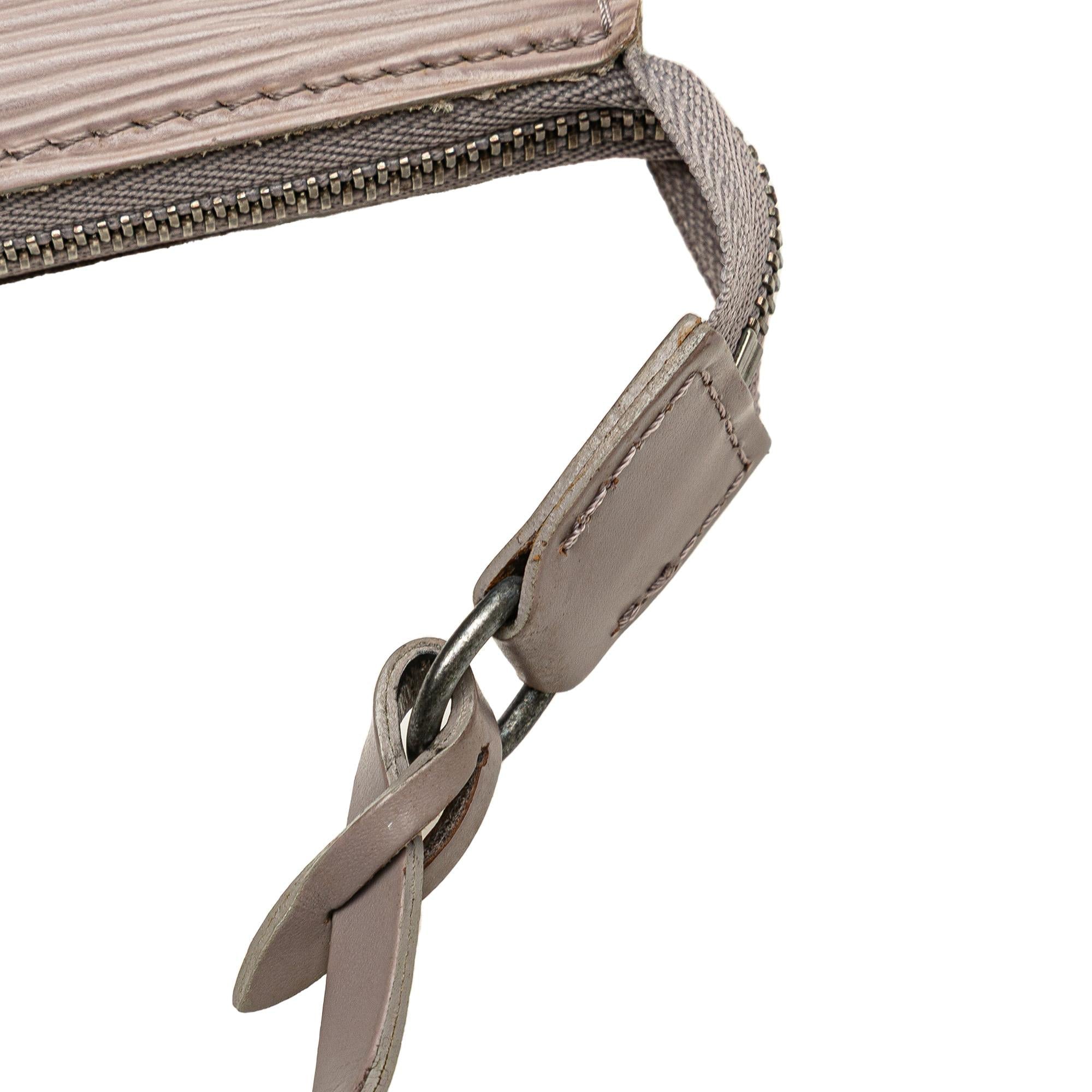 Louis Vuitton Epi Pochette Accessoires