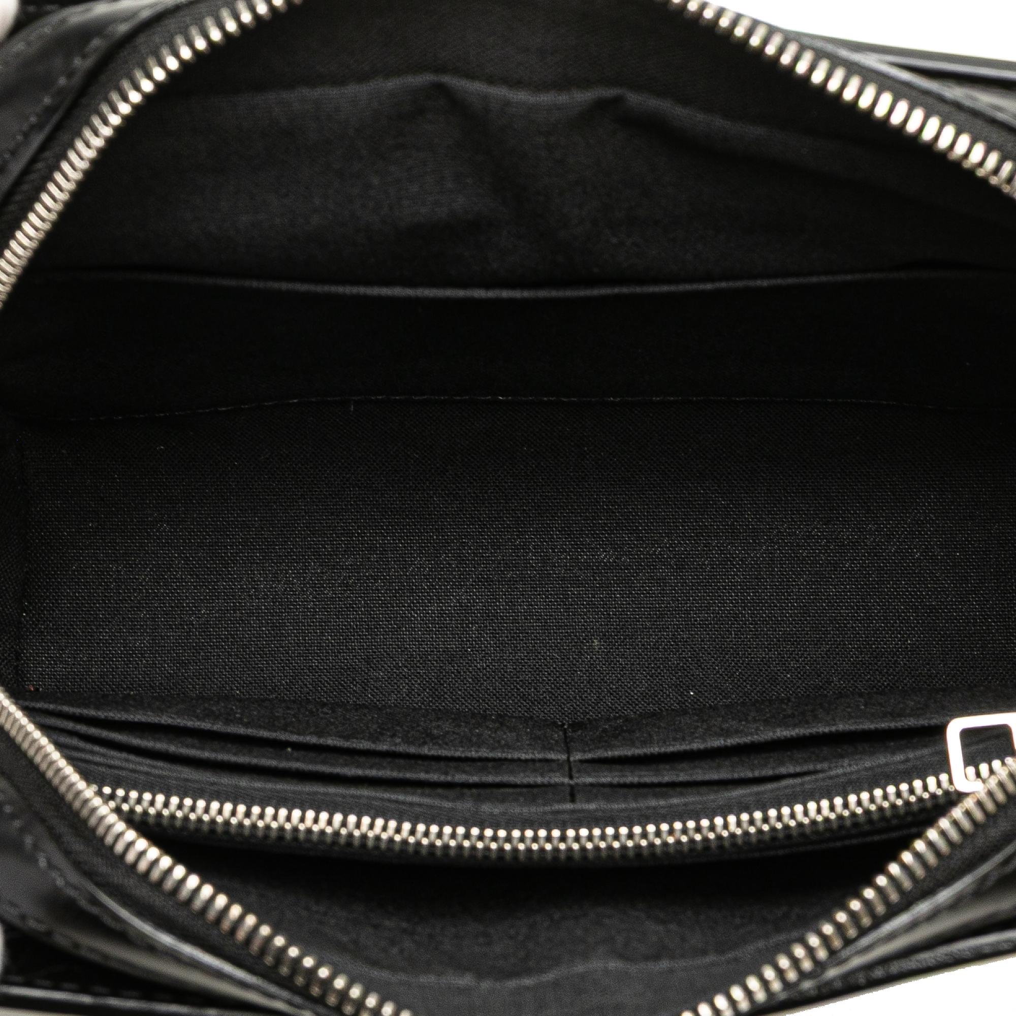 Louis Vuitton Epi Pochette Hoche
