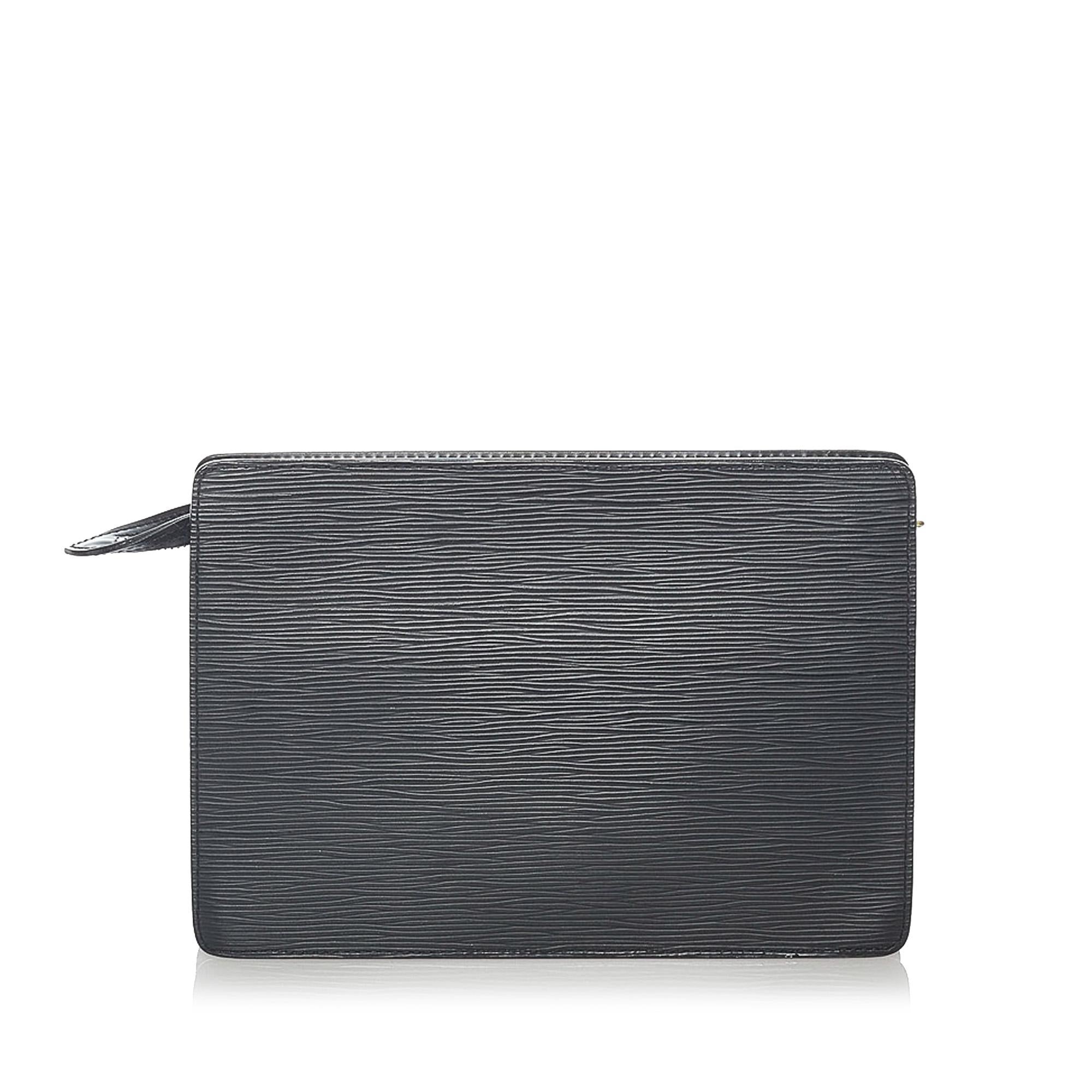 Louis Vuitton Epi Pochette Homme (SHG-32881)