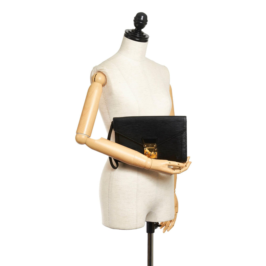 Louis Vuitton Epi Pochette Sellier Dragonne (SHG-32074)
