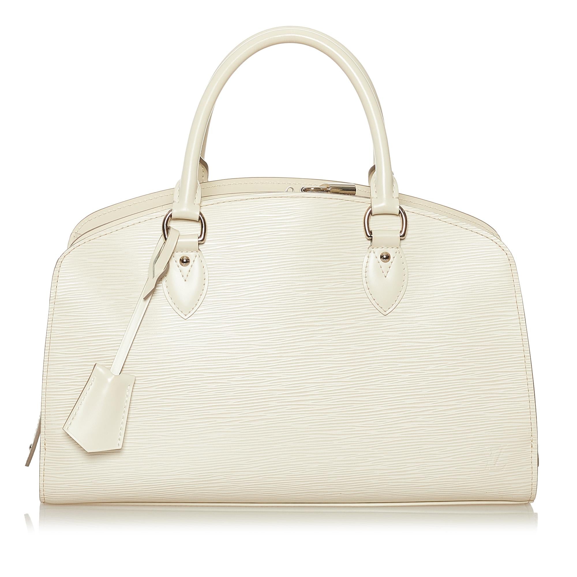 Louis Vuitton Epi Pont Neuf PM (SHG-35828)