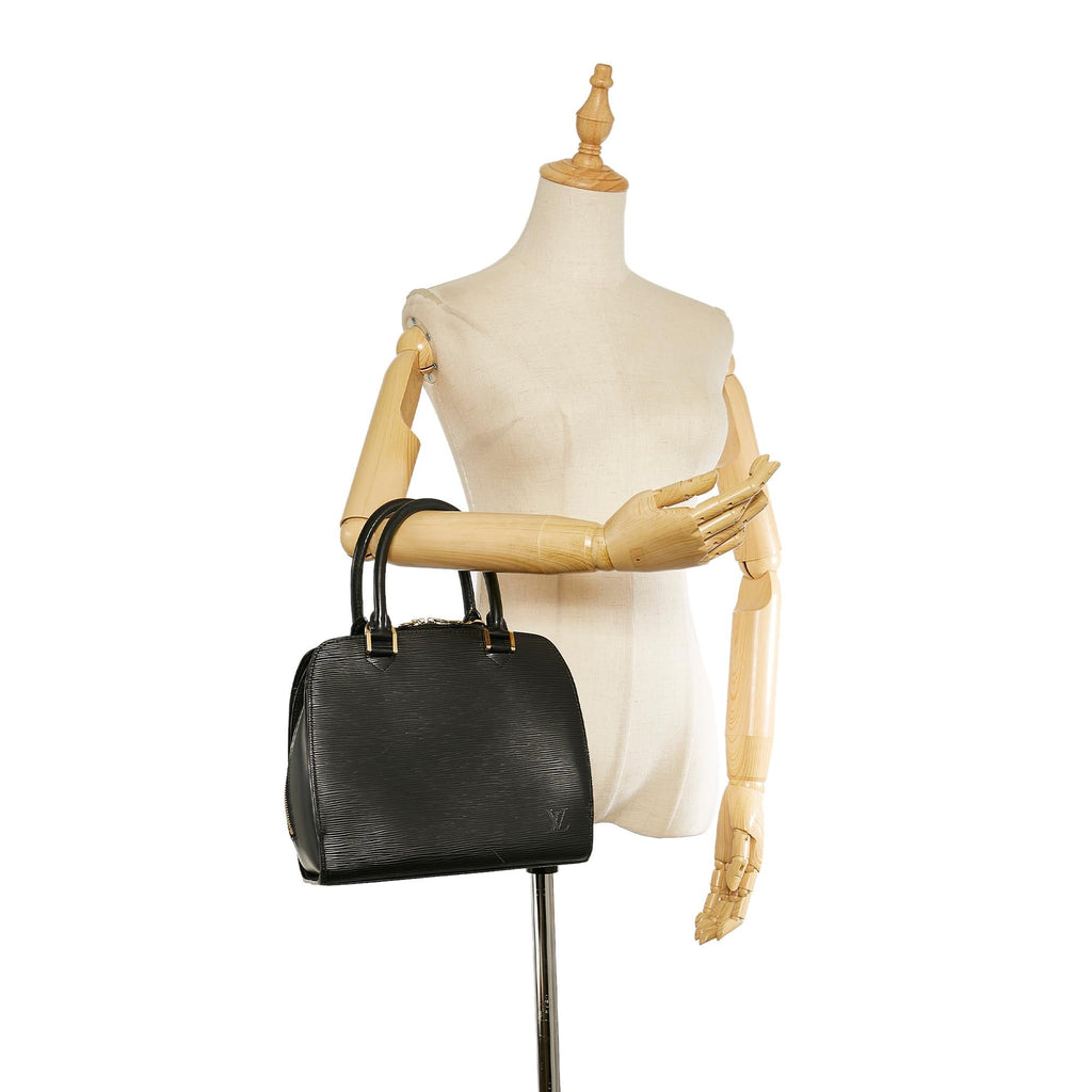 Louis Vuitton Epi Pont Neuf (SHG-24978)