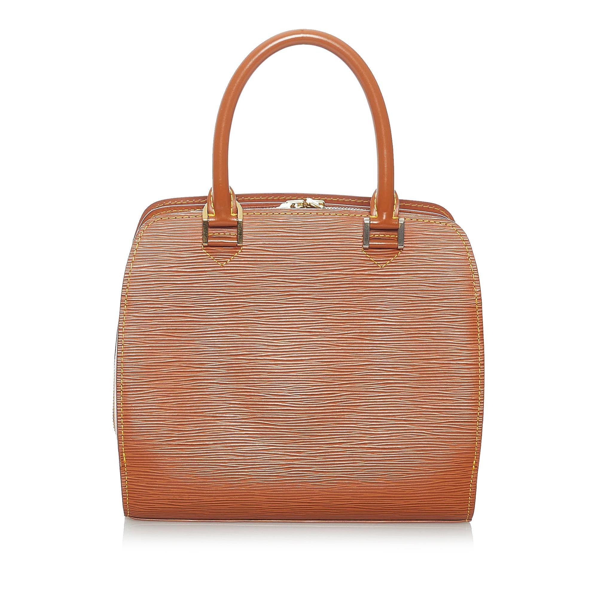 Louis Vuitton Epi Pont Neuf (SHG-30225)