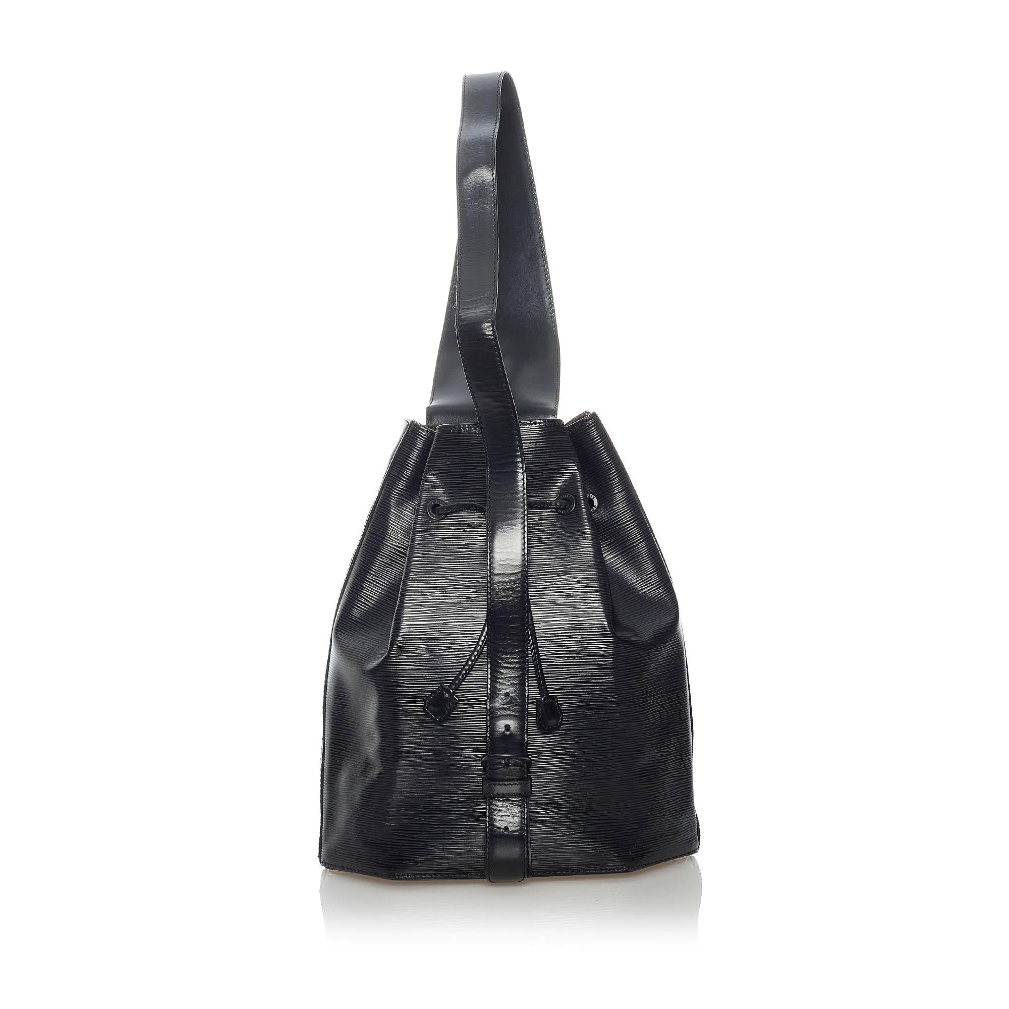 Louis Vuitton Epi Sac A Dos (SHG-30784)