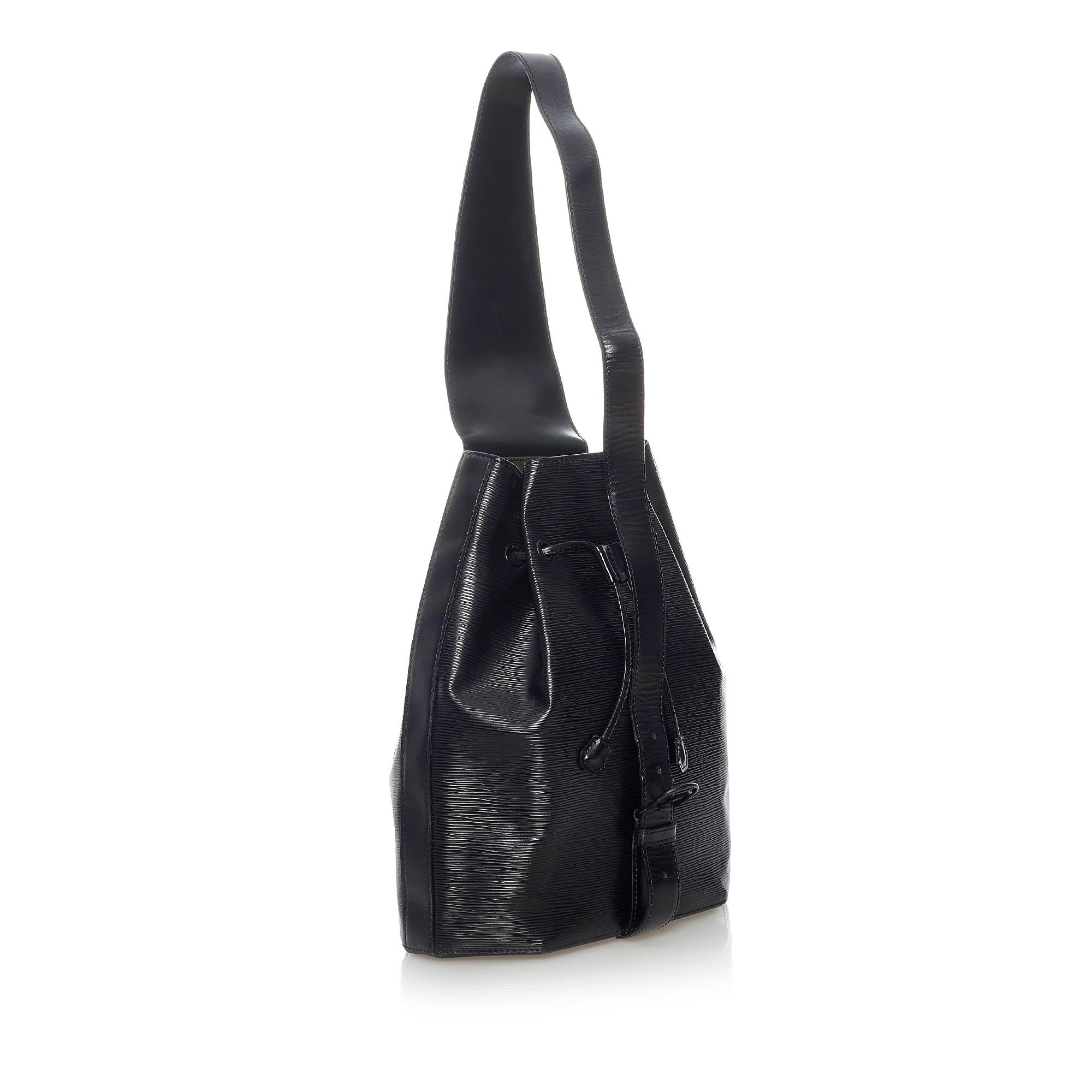 Louis Vuitton Epi Sac A Dos (SHG-30784)