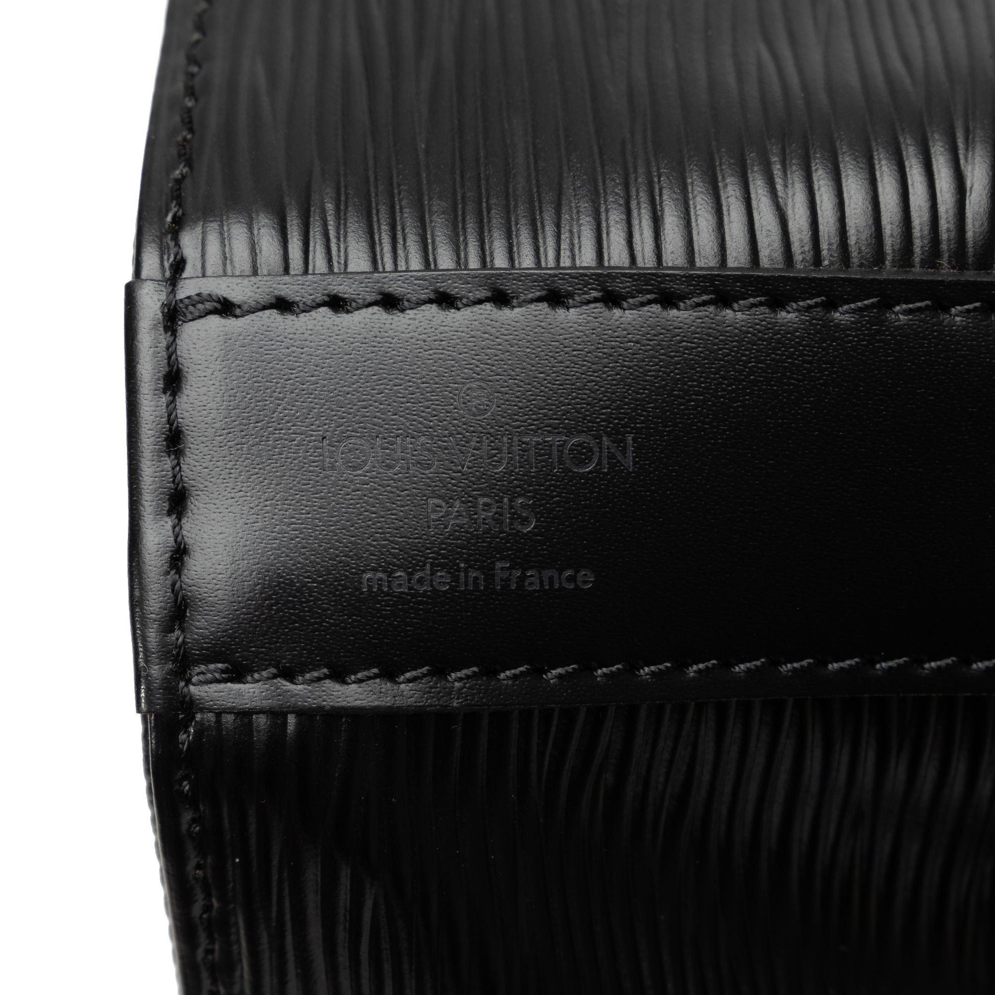 Louis Vuitton Epi Sac D Epaule PM (SHG-mwoStg)