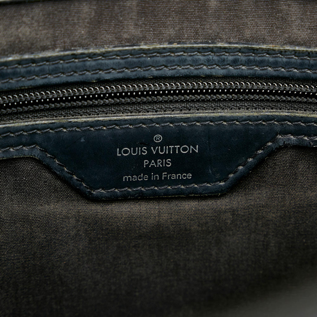 Louis Vuitton Epi Sac Plat PM (SHG-31941)