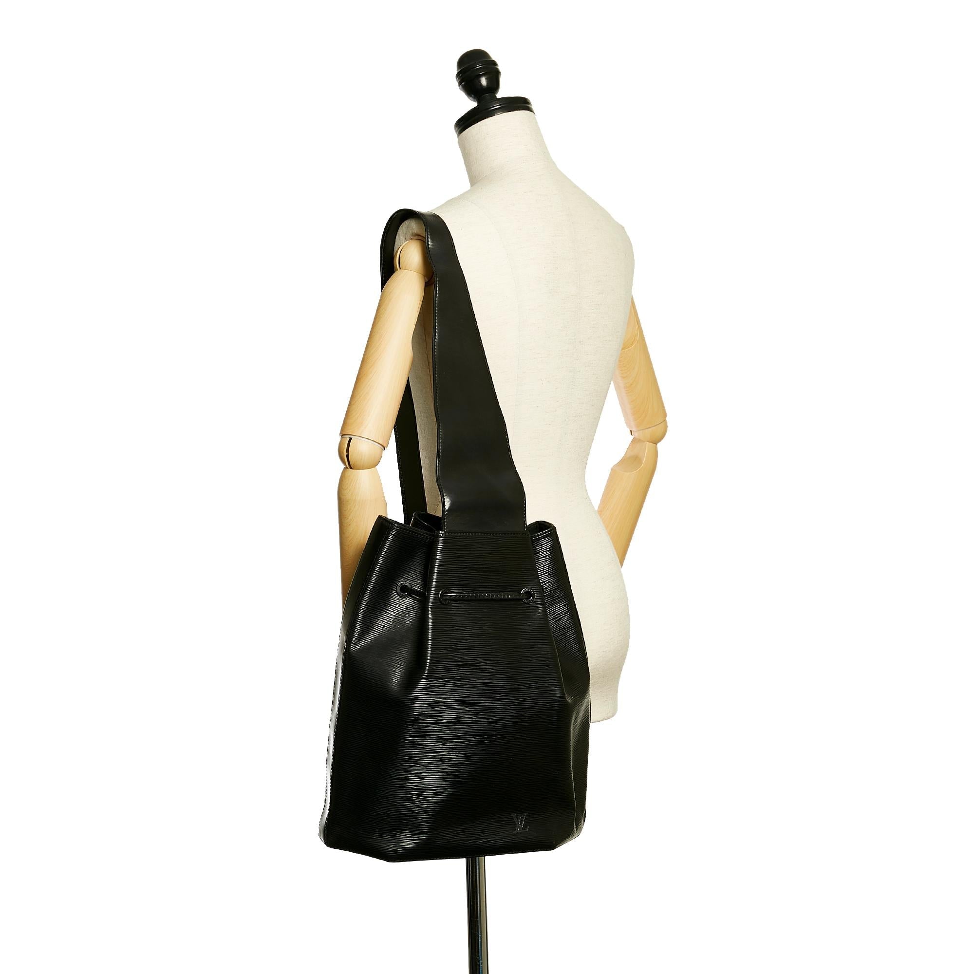 Louis Vuitton Epi Sac dEpaule (SHG-28785)