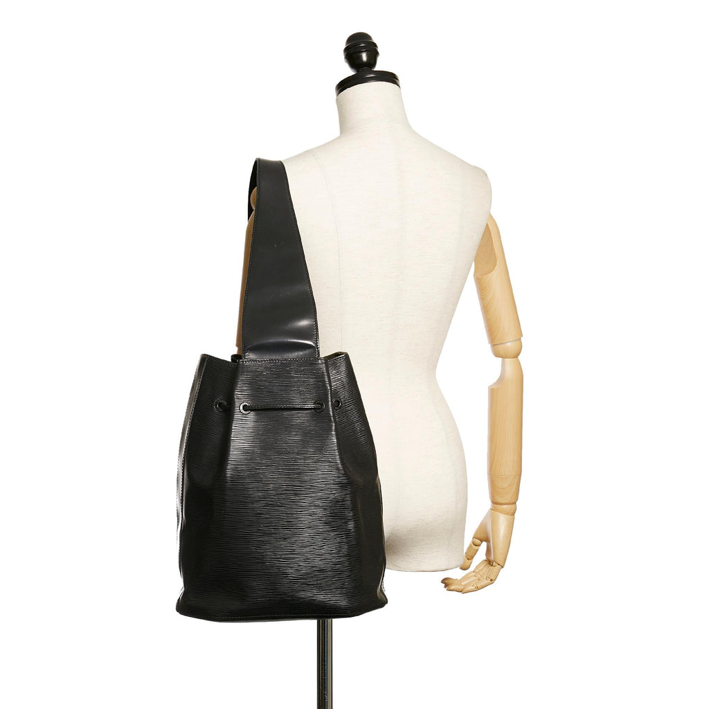 Louis Vuitton Epi Sac dEpaule (SHG-30359)