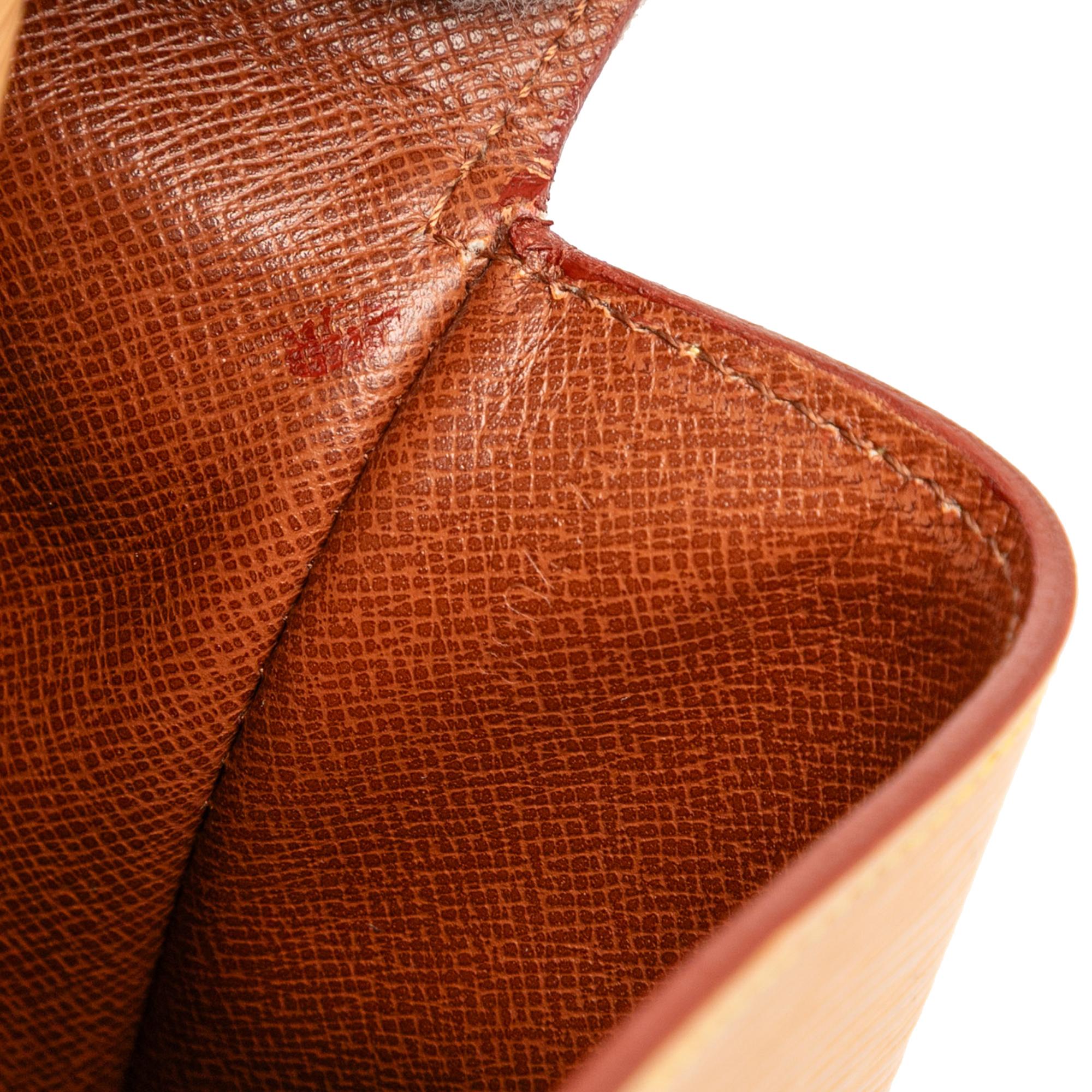 Louis Vuitton Epi Saint Cloud GM