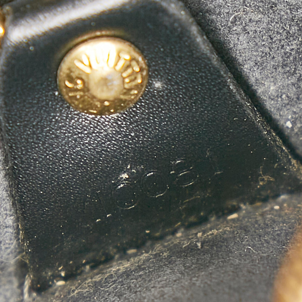 Louis Vuitton Epi Soufflot (SHG-31294)
