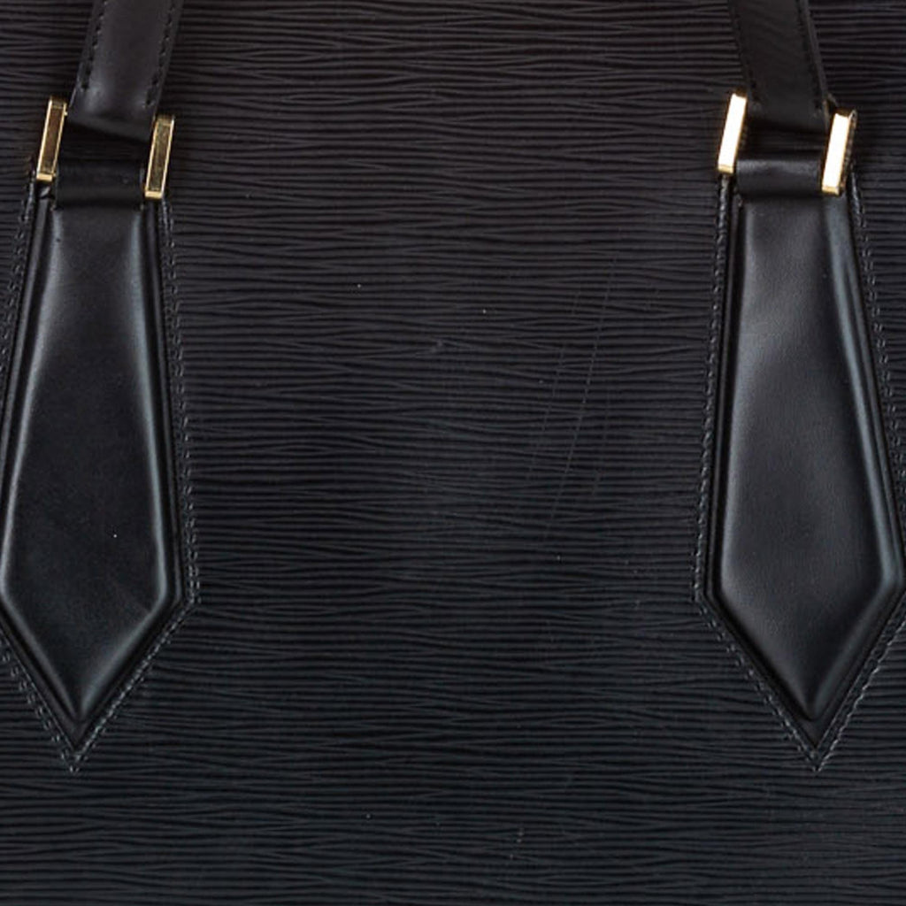 Louis Vuitton Epi Voltaire (SHG-22222)
