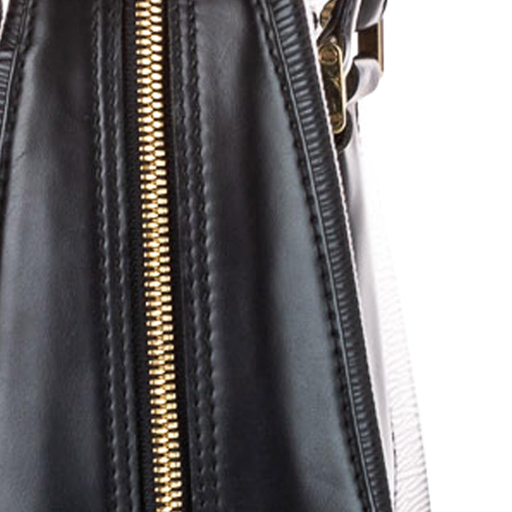 Louis Vuitton Epi Voltaire (SHG-22222)