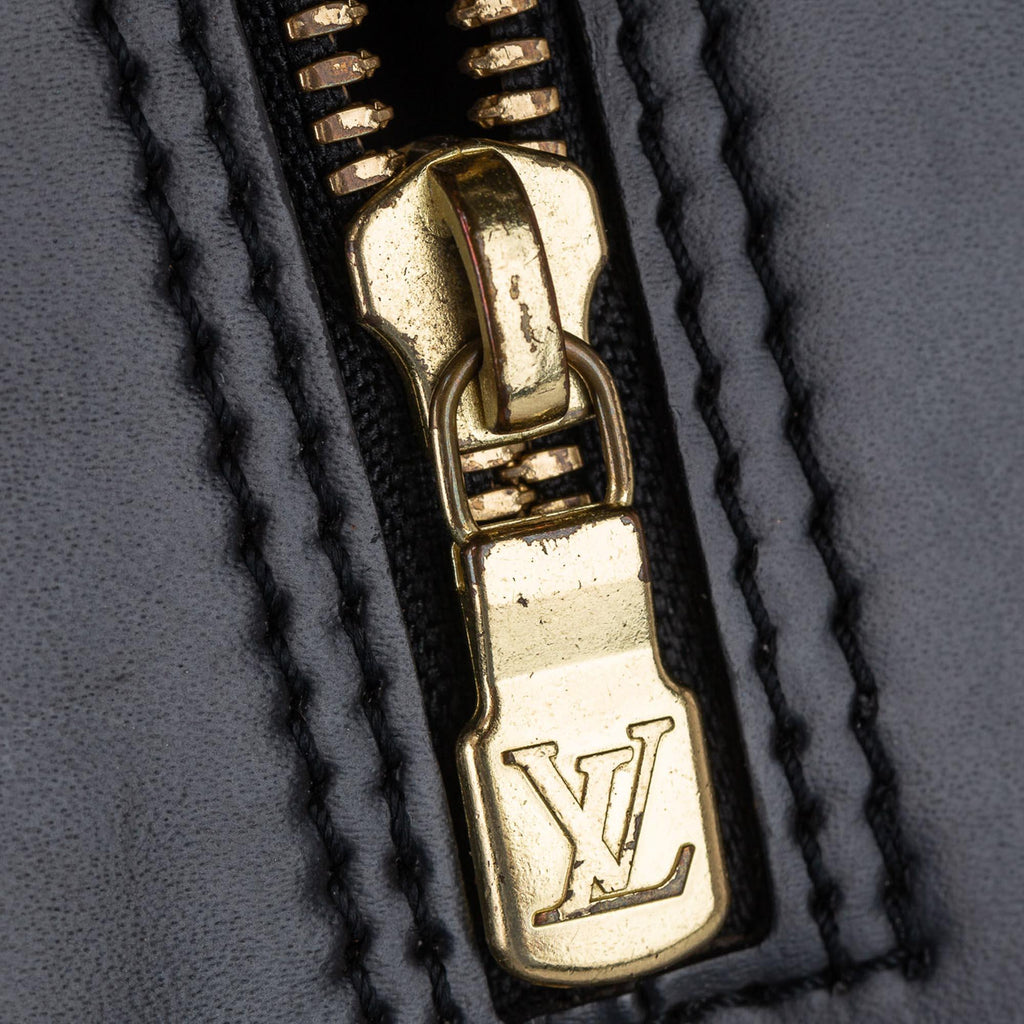 Louis Vuitton Epi Voltaire (SHG-22222)
