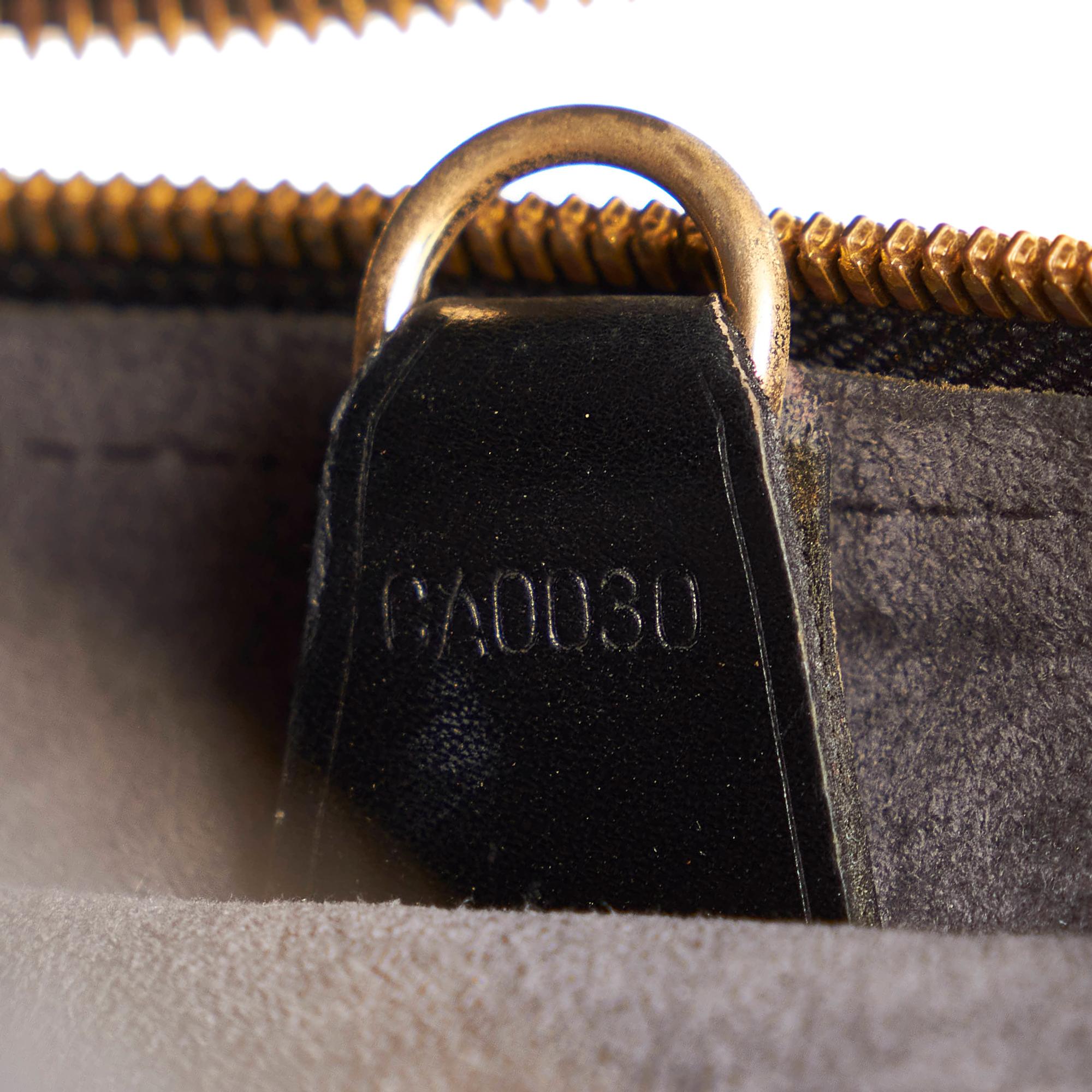 Louis Vuitton Epi Voltaire (SHG-31307)