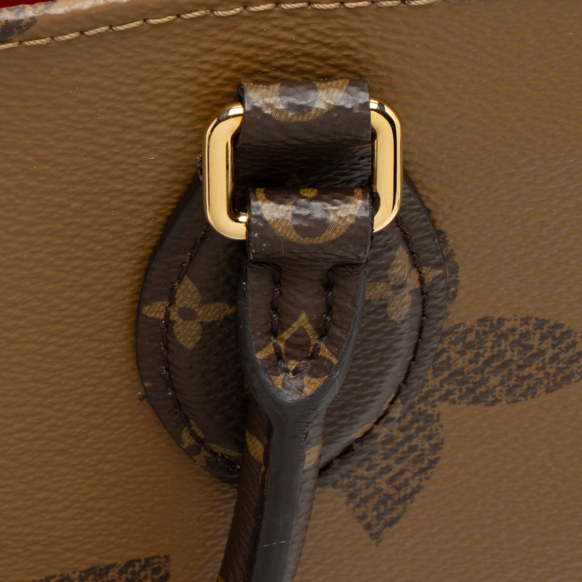 Louis Vuitton Giant Monogram Canvas Onthego MM Tote