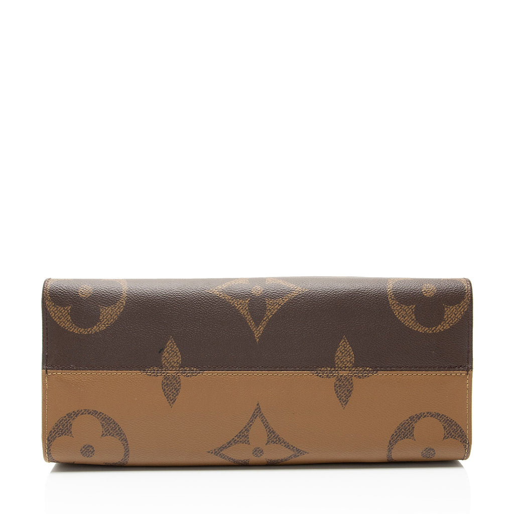 Louis Vuitton Giant Monogram Canvas Onthego MM Tote