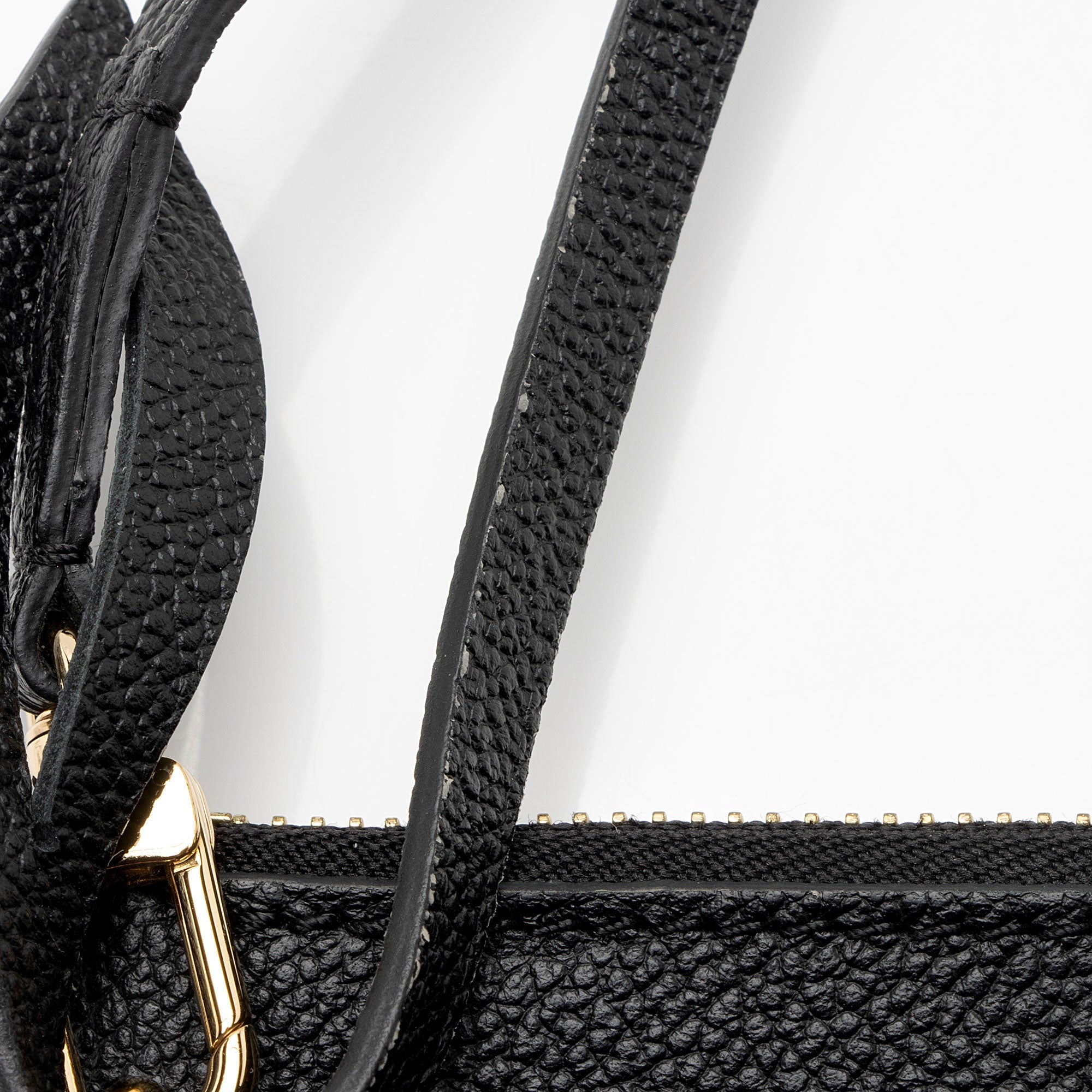 Louis Vuitton Giant Monogram Empreinte Neverfull MM Pochette (SHF-HFLcCt)