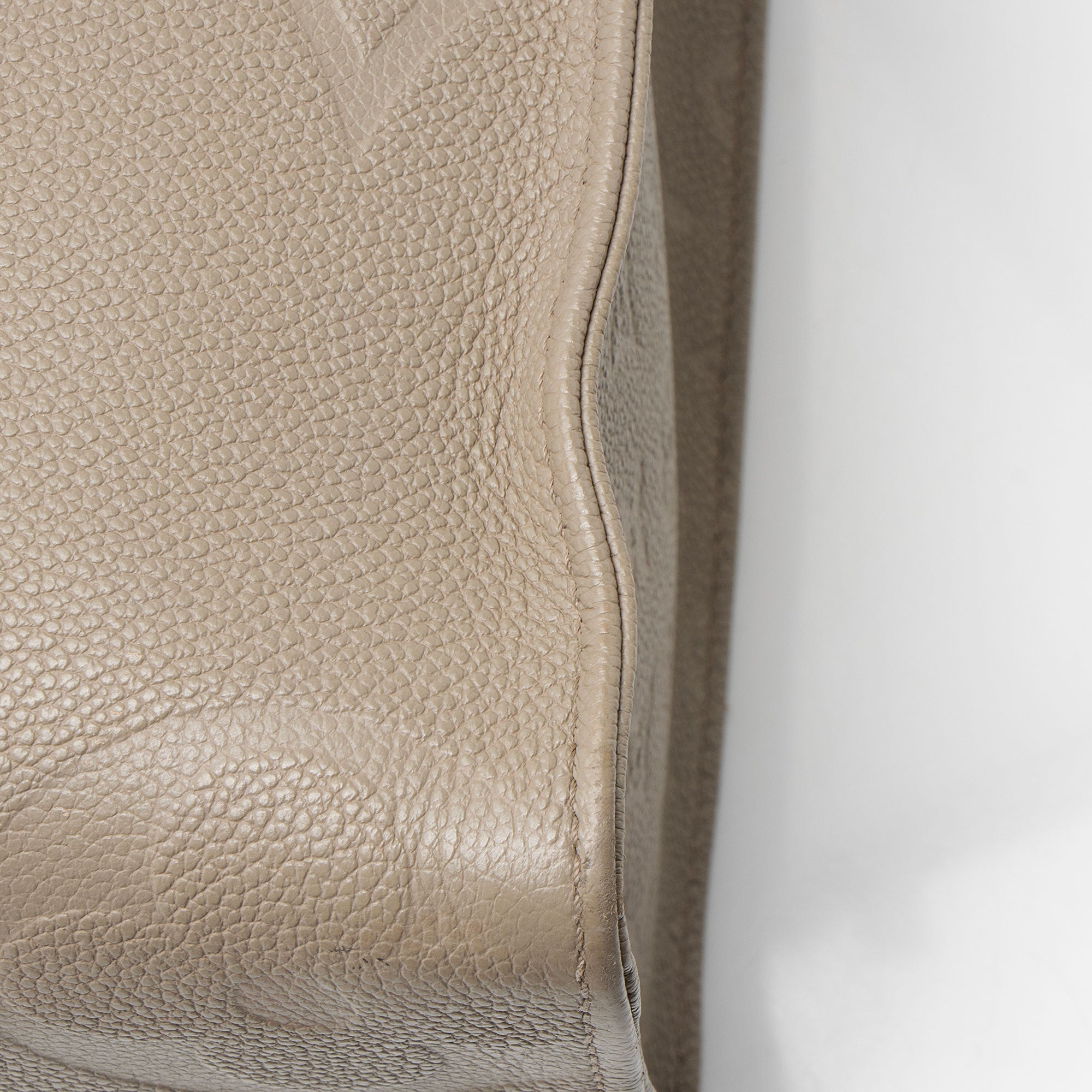 Louis Vuitton Giant Monogram Empreinte Onthego MM Tote