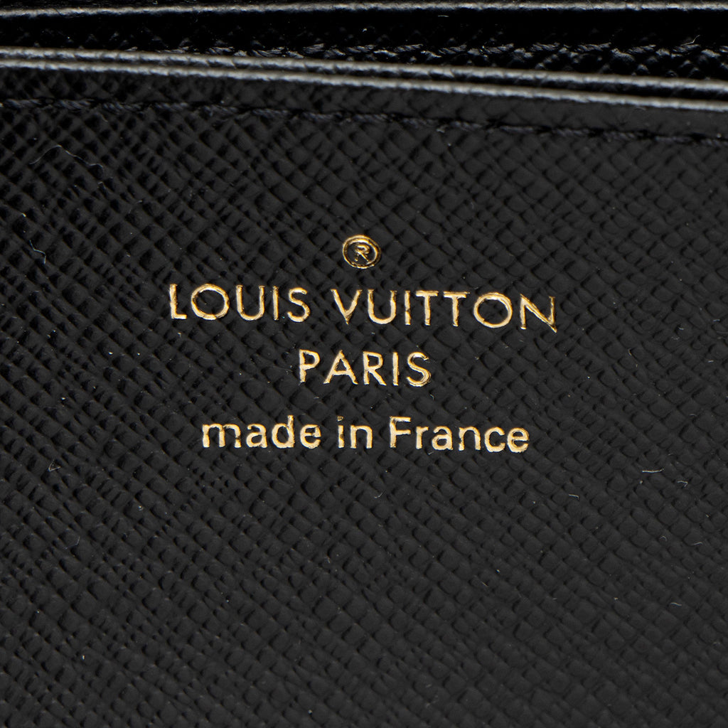 Louis Vuitton Giant Reverse Monogram Zippy Wallet