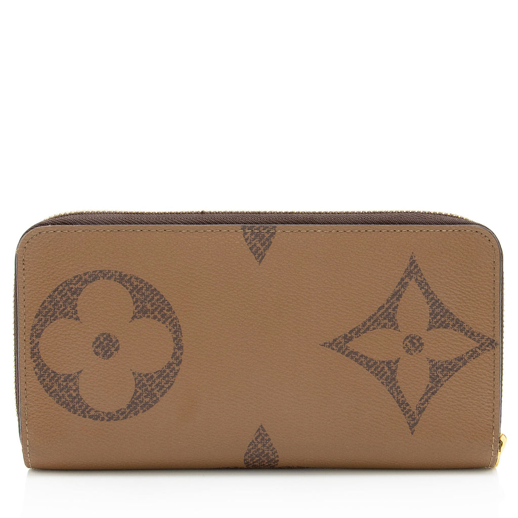 Louis Vuitton Giant Reverse Monogram Zippy Wallet