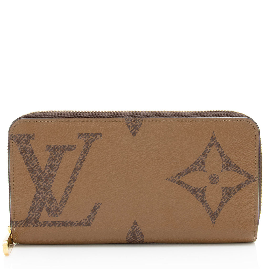 Louis Vuitton Giant Reverse Monogram Zippy Wallet