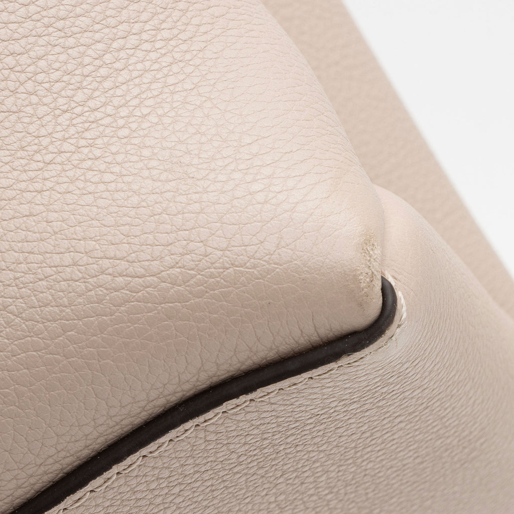 Louis Vuitton Grained Calfskin Lockme Shopper Tote (SHF-rjiNdJ)