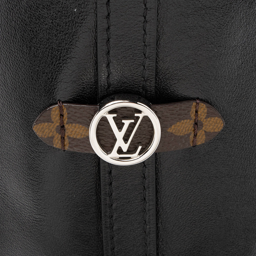 Louis Vuitton Lambskin CarryAll Vibe MM Shoulder Bag