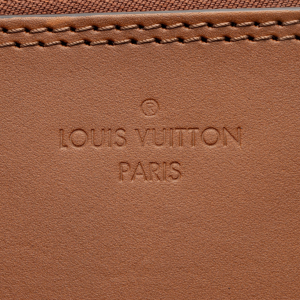 Louis Vuitton Leather Hina MM Pochette