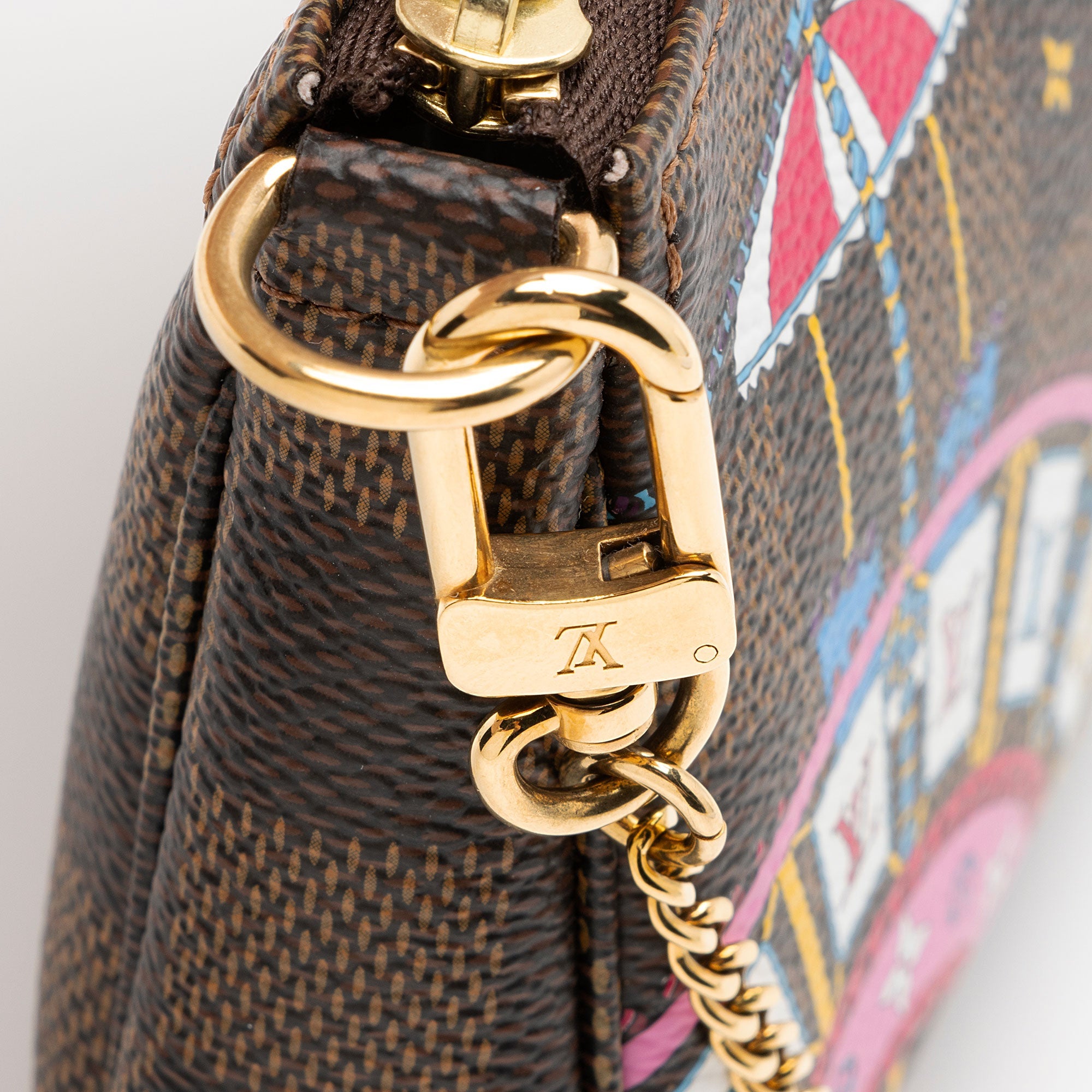 Louis Vuitton Limited Edition Damier Ebene Big Wheel Mini Pochette Accessoires (SHF-5CtGIM)