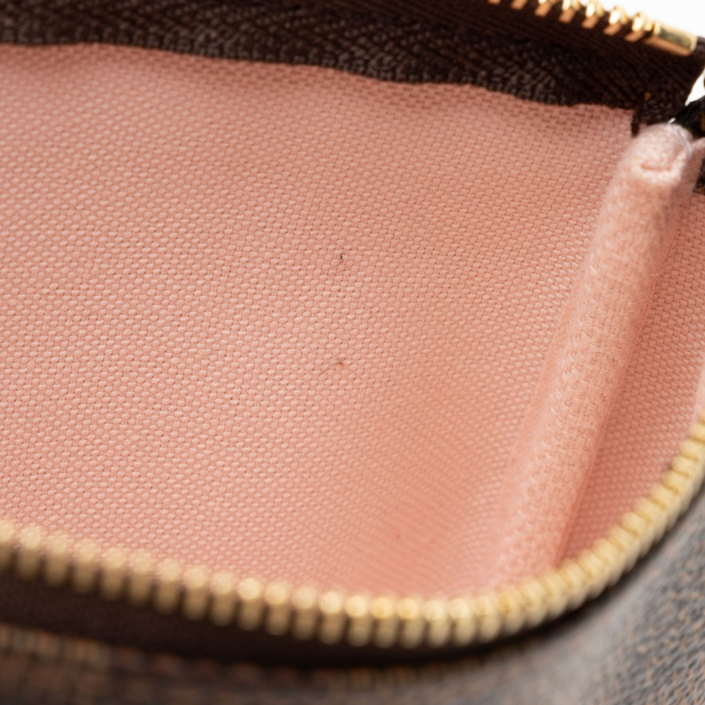 Louis Vuitton Limited Edition Damier Ebene Big Wheel Mini Pochette Accessoires (SHF-5CtGIM)