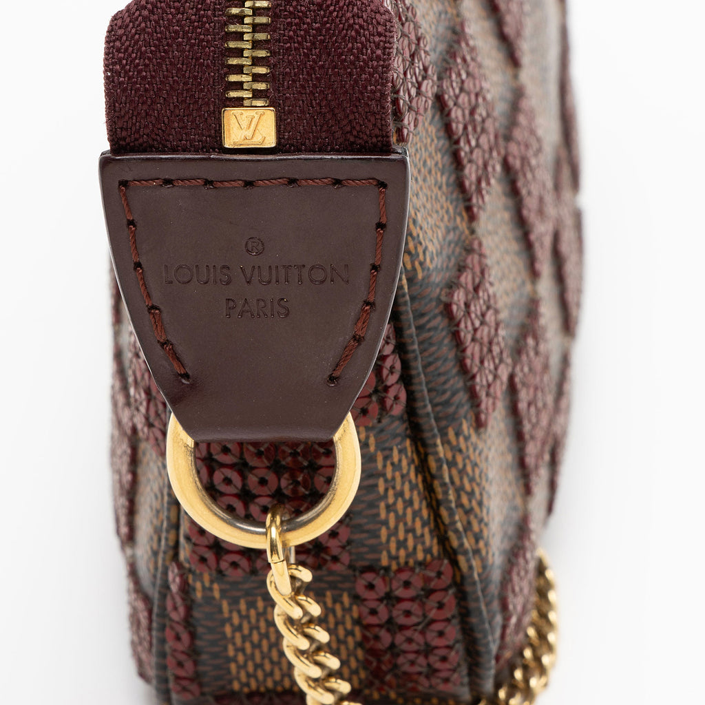 Louis Vuitton Limited Edition Damier Ebene Paillettes Mini Accessoires Pochette (SHF-SH58wT)