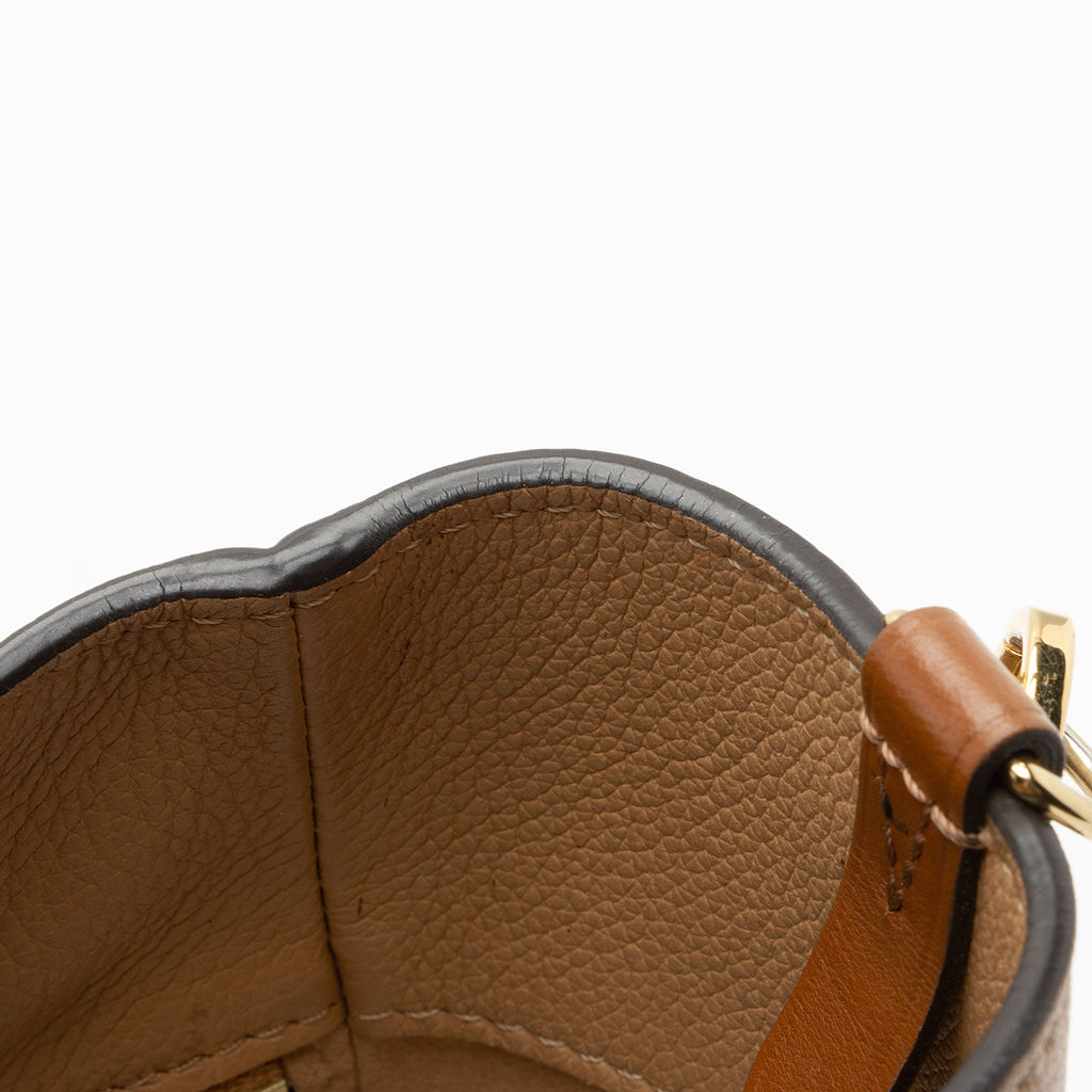 Louis Vuitton Mahina Calfskin On My Side MM Tote (SHF-C4Ei6m)