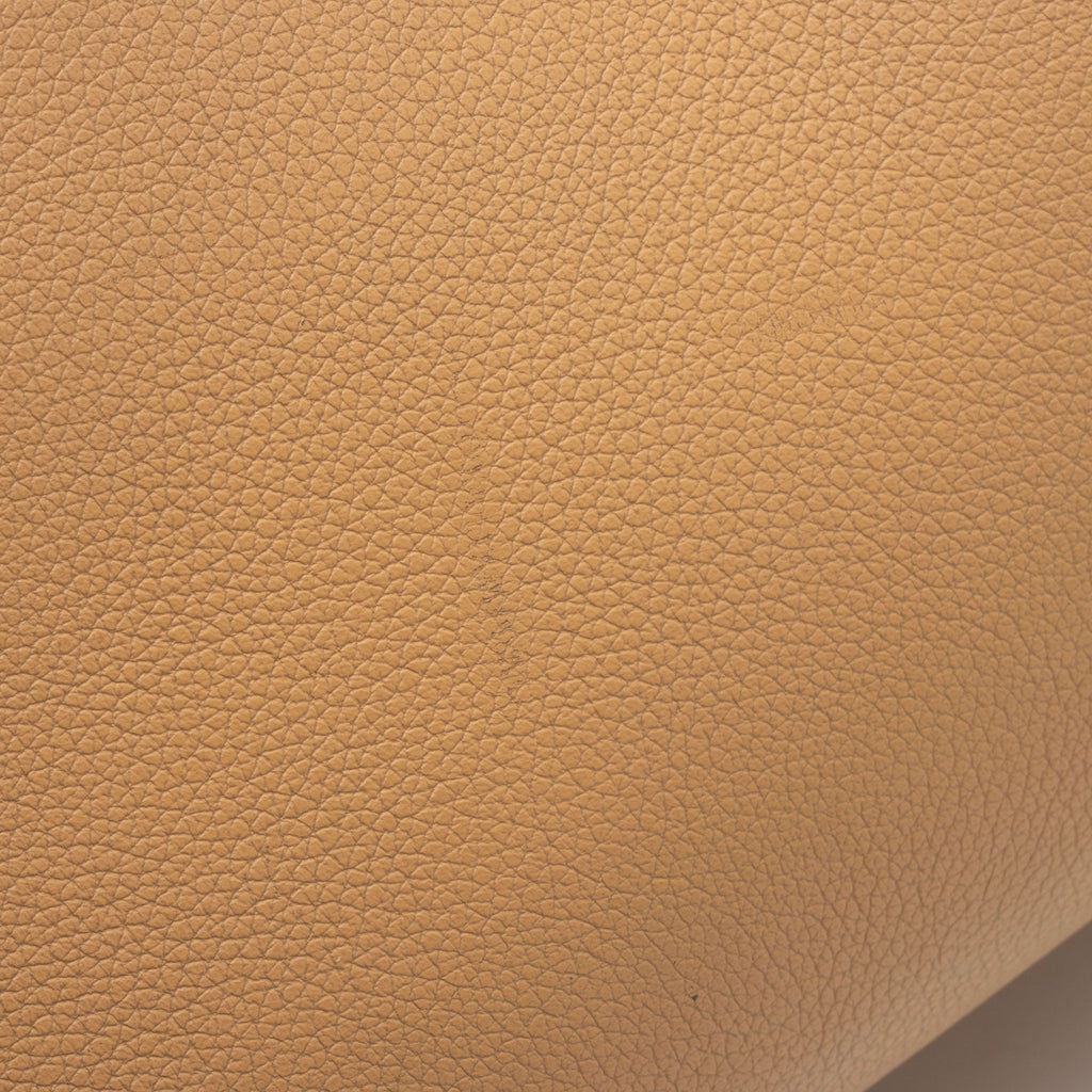 Louis Vuitton Mahina Calfskin On My Side MM Tote (SHF-C4Ei6m)