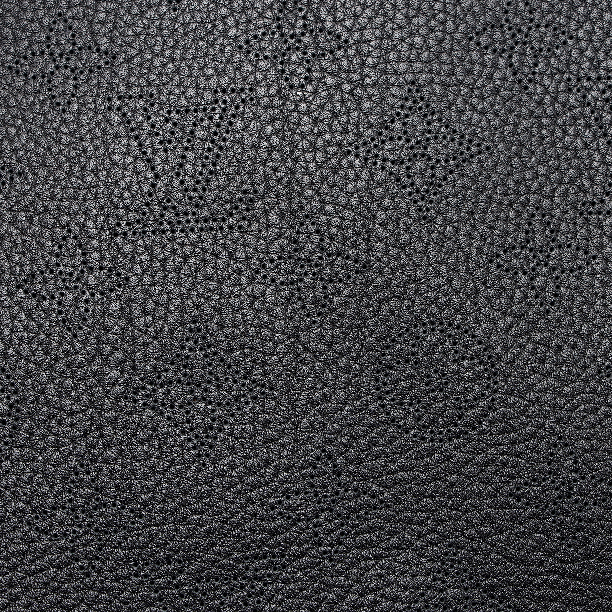 Louis Vuitton Mahina Leather Babylone PM Satchel