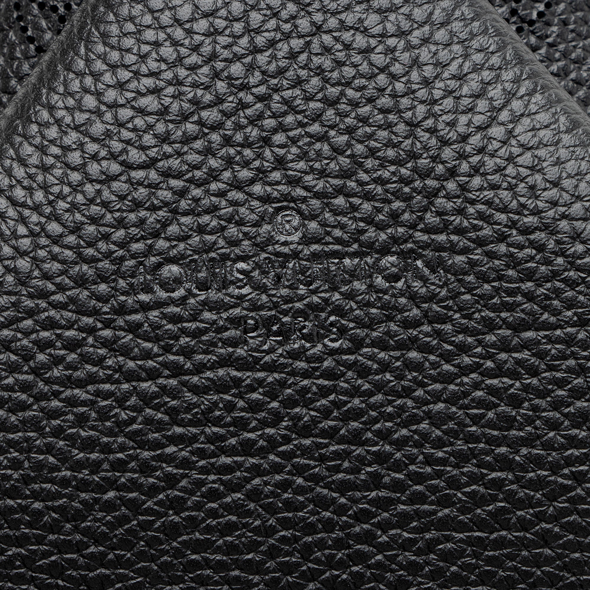 Louis Vuitton Mahina Leather Beaubourg MM Hobo