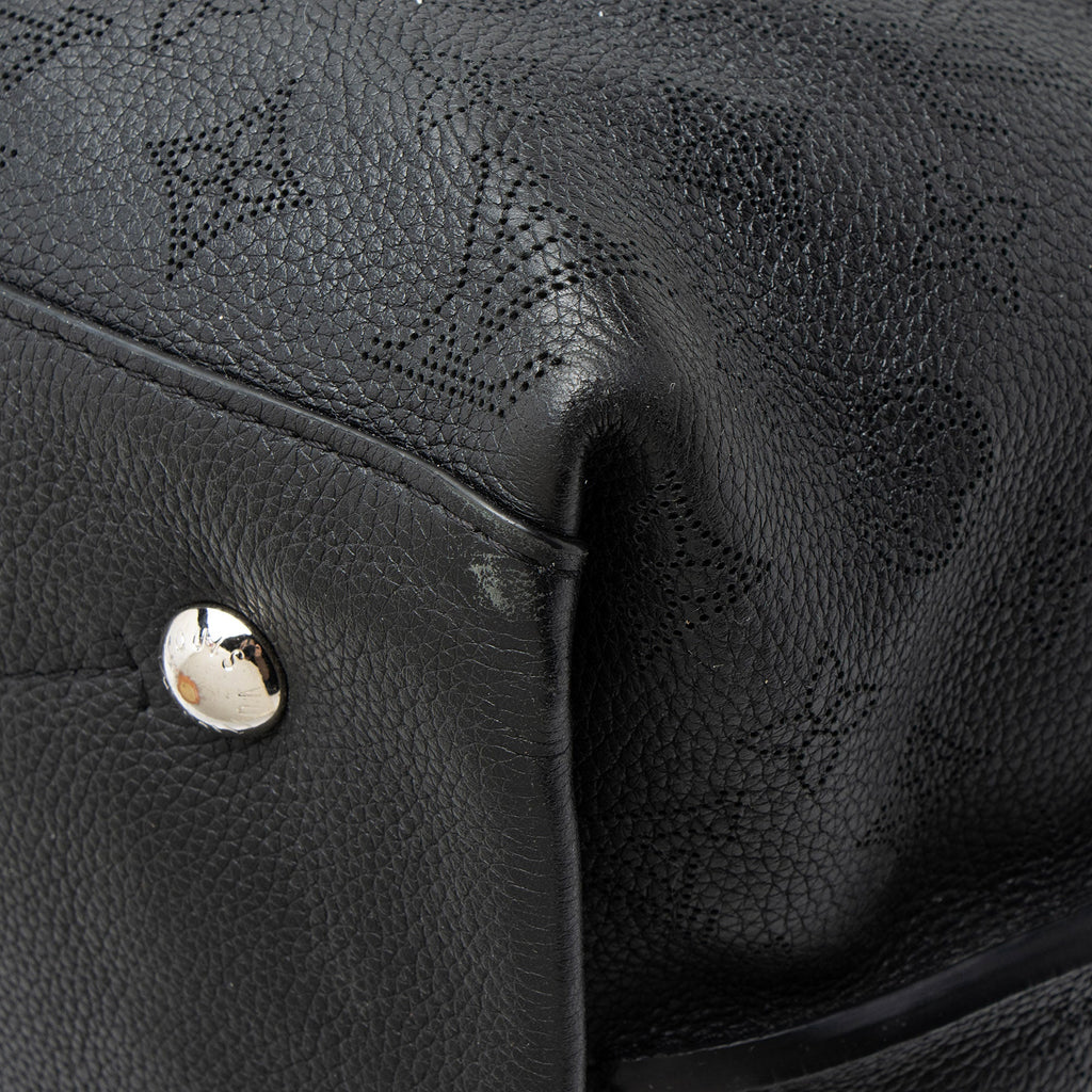 Louis Vuitton Mahina Leather Carmel Hobo