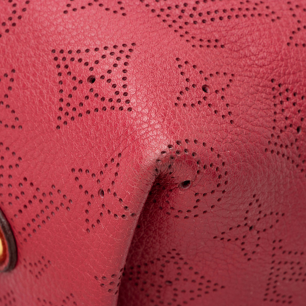 Louis Vuitton Mahina Leather Cirrus PM Satchel