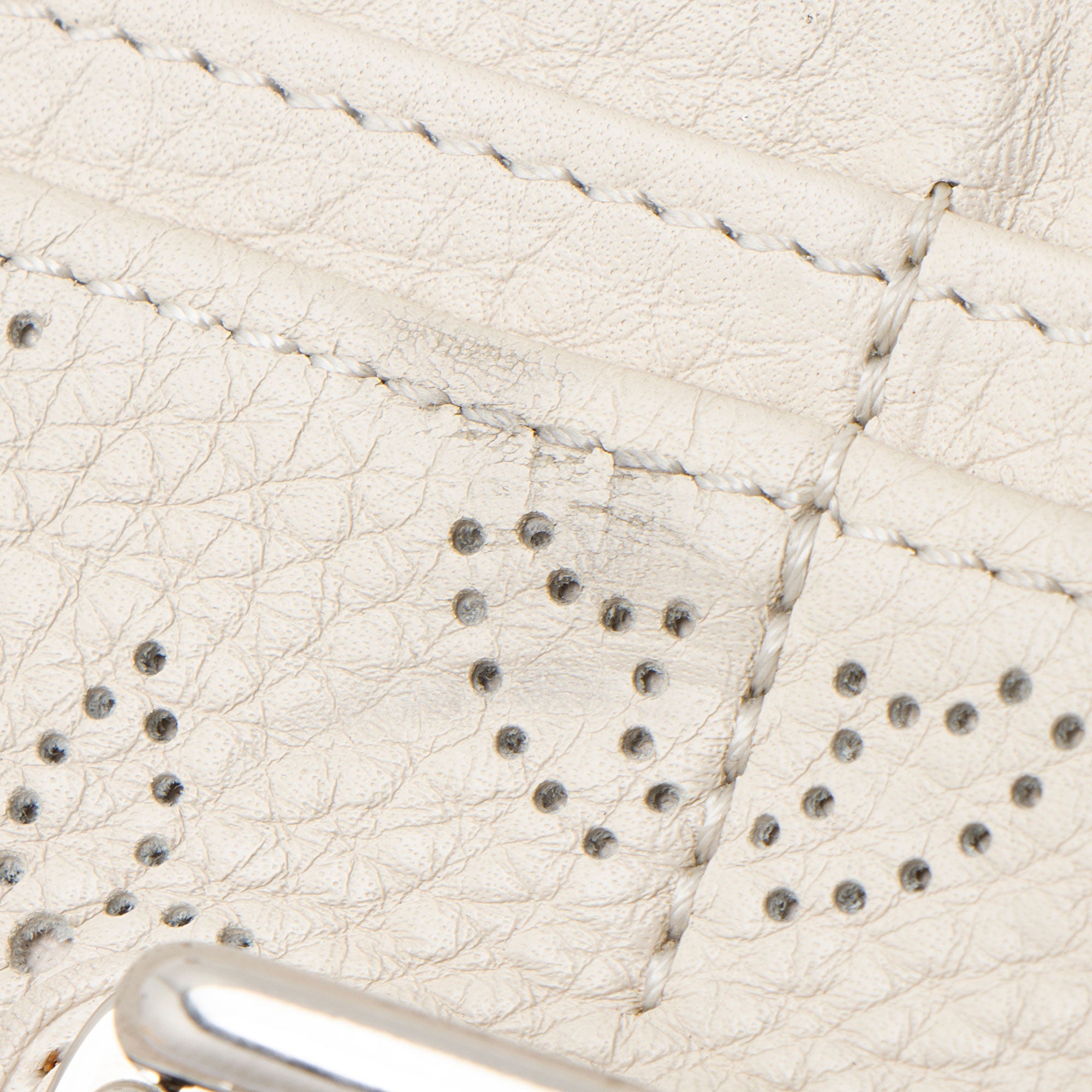 Louis Vuitton Mahina Leather Iris Wallet