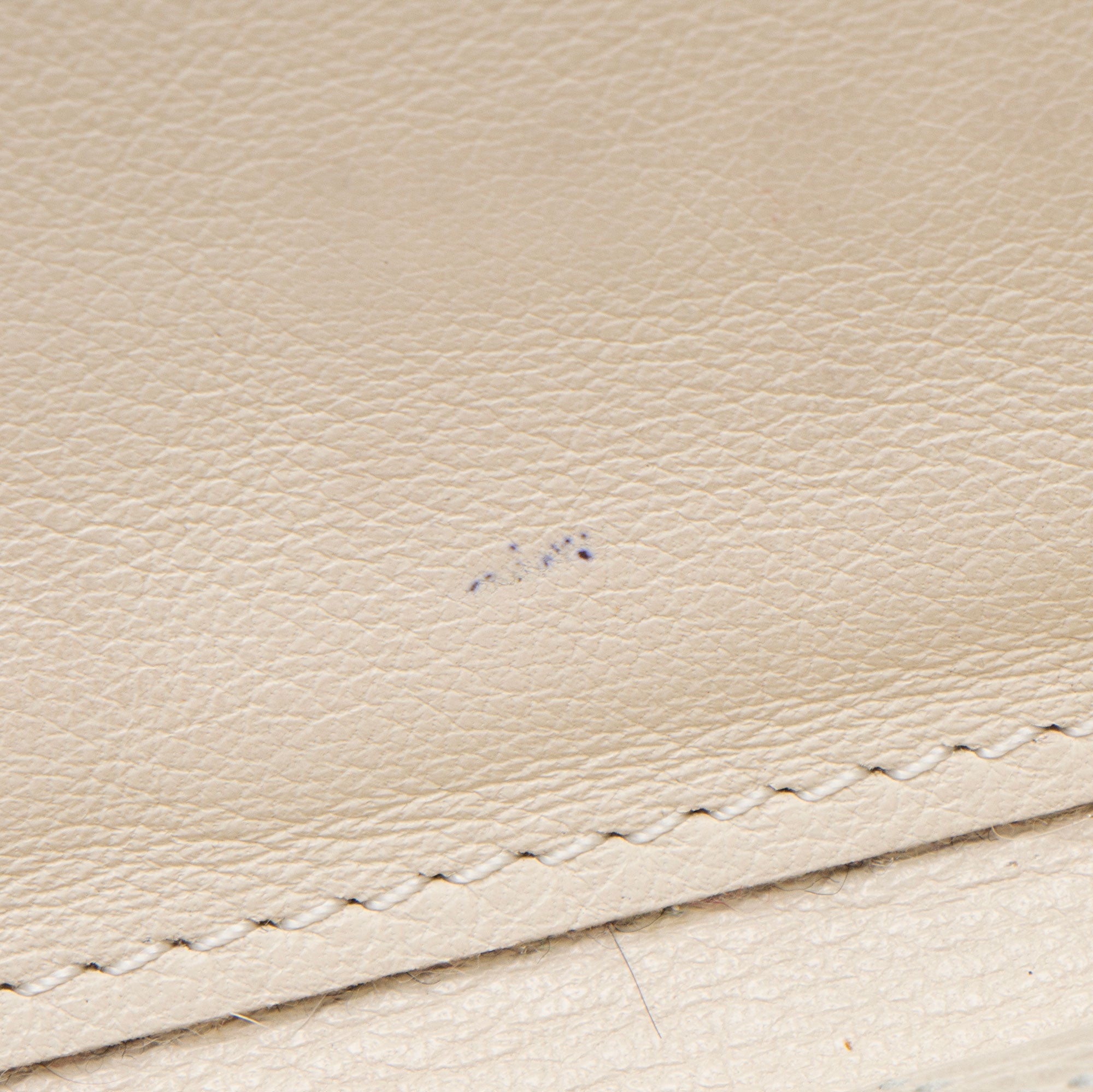 Louis Vuitton Mahina Leather Iris Wallet