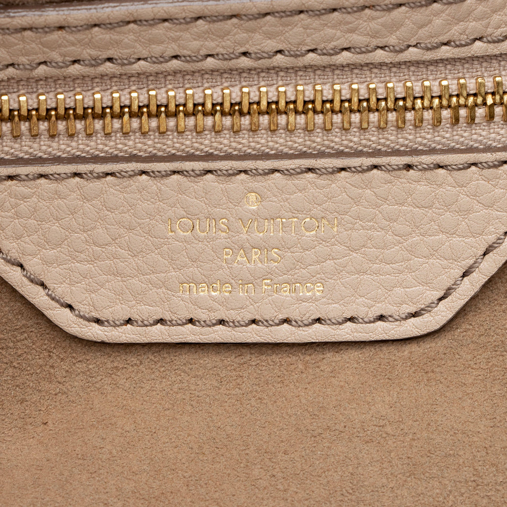 Louis Vuitton Mahina Leather L Hobo