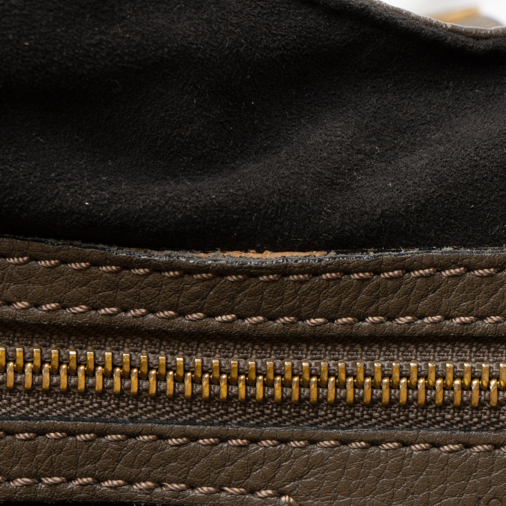 Louis Vuitton Mahina Leather L Hobo